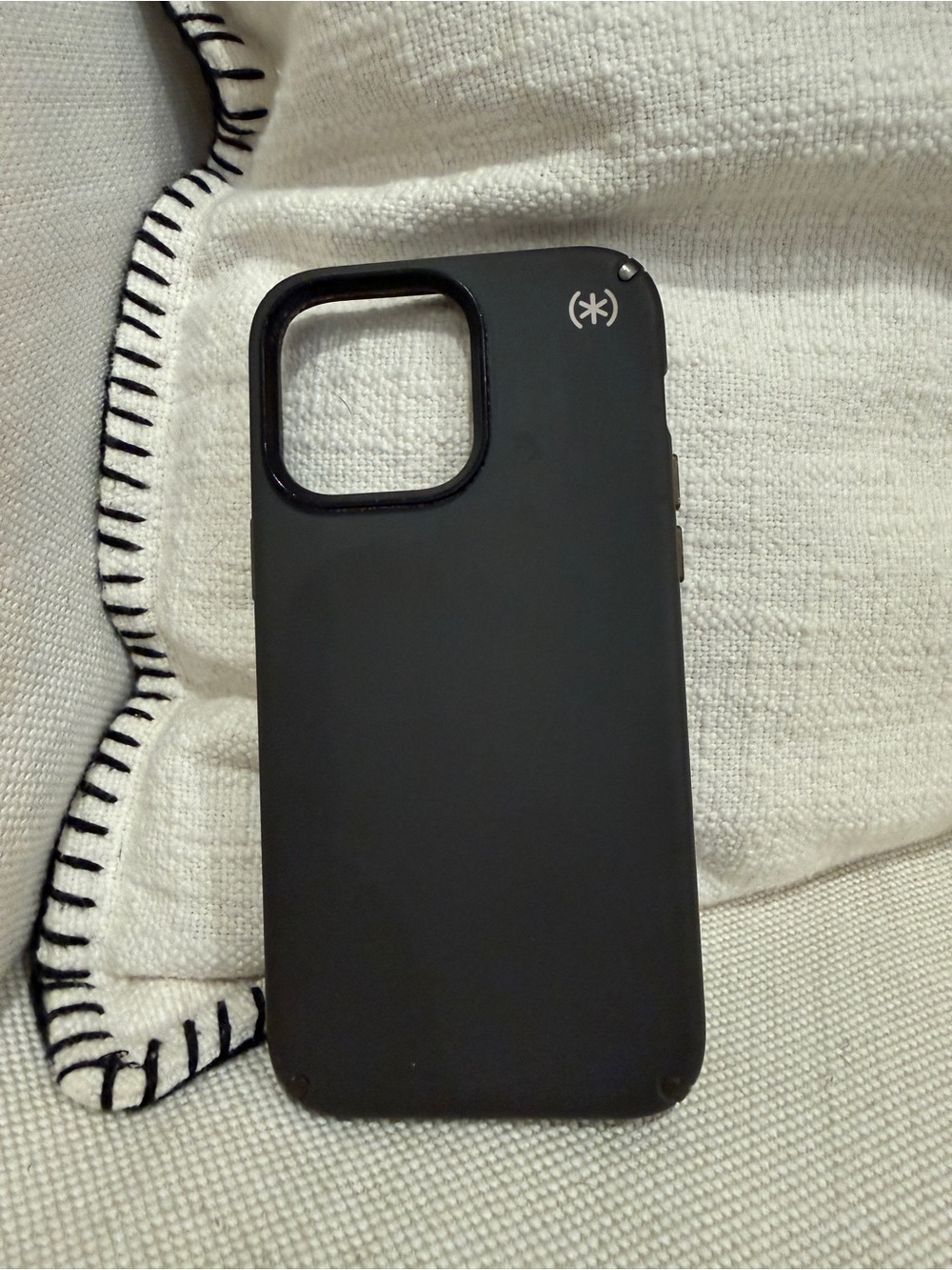 Speck Black Protective iPhone 14 Pro Max Case
